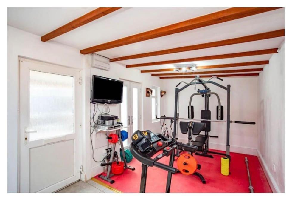 2 Bed - Walking Distance To Harry Potter Studio Γουάτφορντ Εξωτερικό φωτογραφία